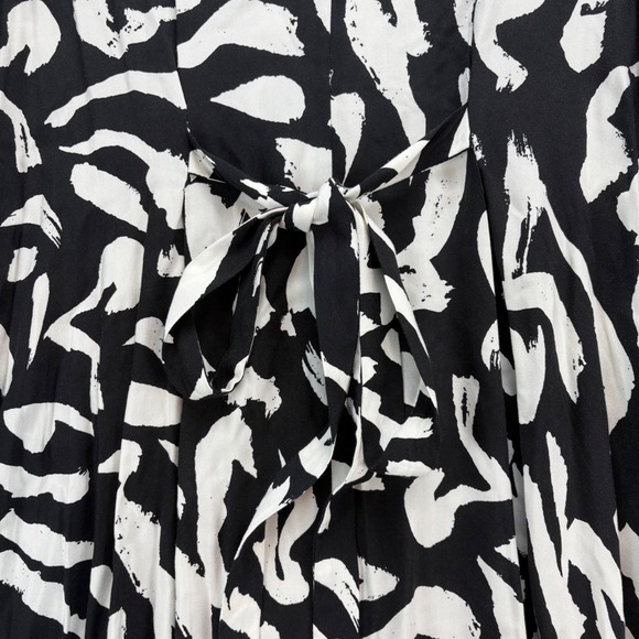 Nine West Dress Womens S Black White Long Sleeve Abstract Print Tie Waist V Neck - Picture 3 of 12